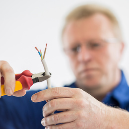 DGUV Vorschrift 3-Check bei Elektro Käfer GmbH in Neuburg an der Donau